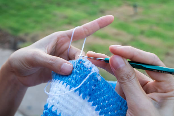 Step-by-step guide for making a granny square crochet pattern