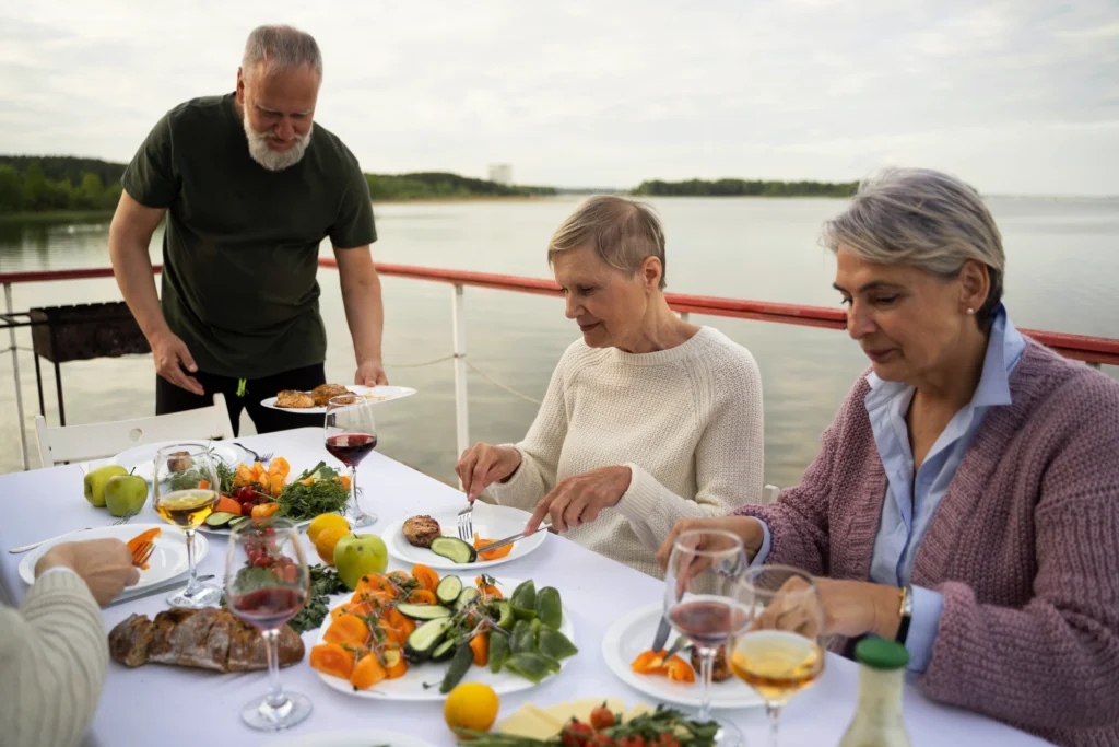 Dining Options Around the Lake